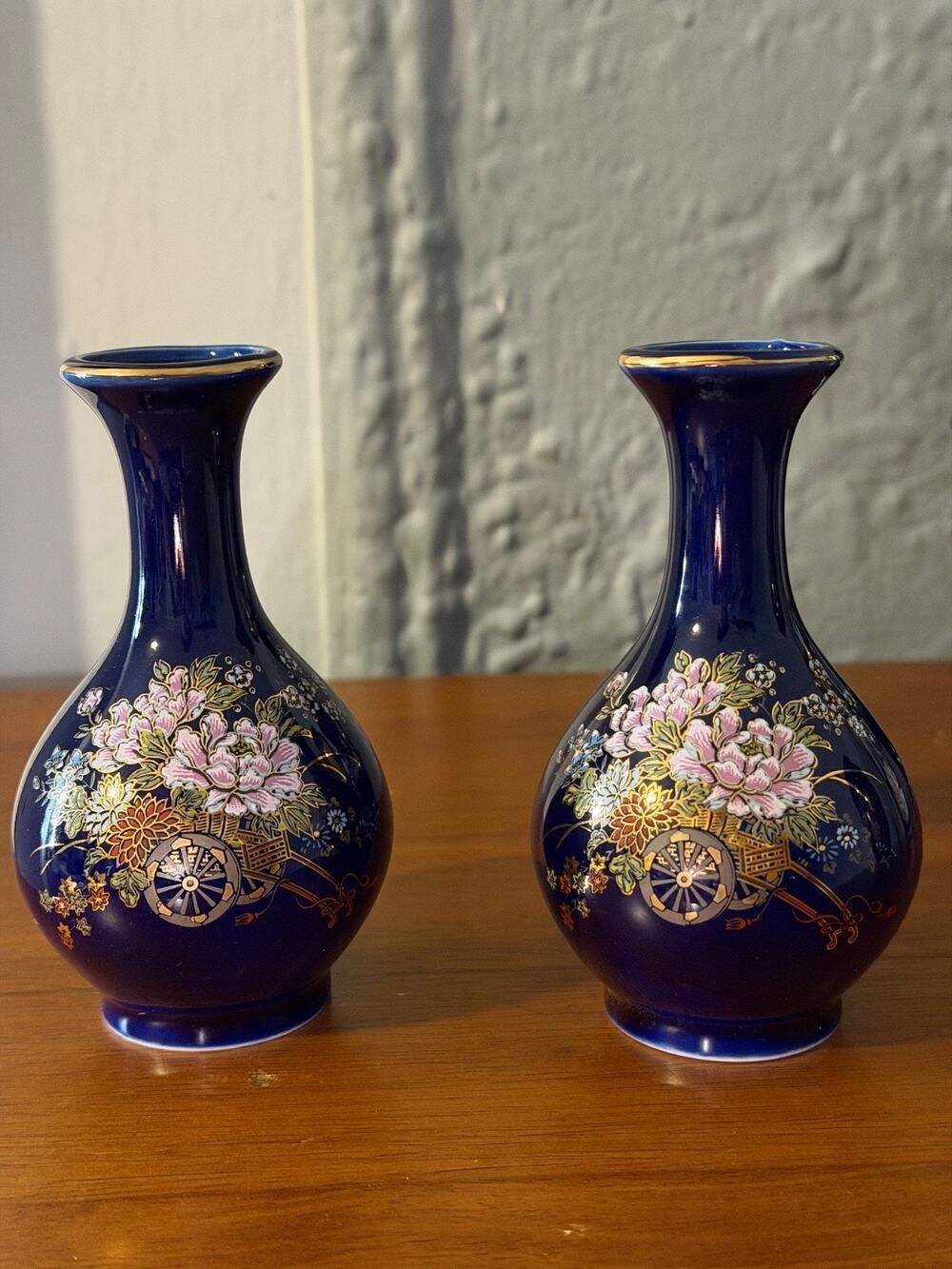 Traditional Vintage Kutani Cobalt Blue Delicate Enamel Floral Bud Vase Gold Trim
